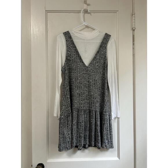 NWT!! Women’s BCBGeneration Dress - Size Medium - Picture 1 of 3